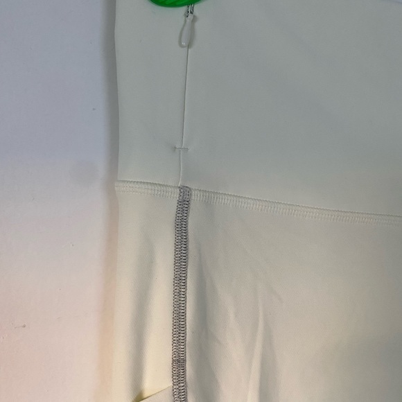 NWT Fabletics High Waisted Cold Weather Reflective Leggings XXL 2X Plus - Picture 3 of 6